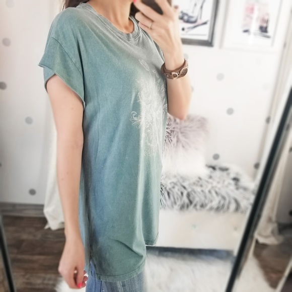 Last1️⃣AMELINA Ultra Soft Vintage Graphic Tee - Picture 6 of 9